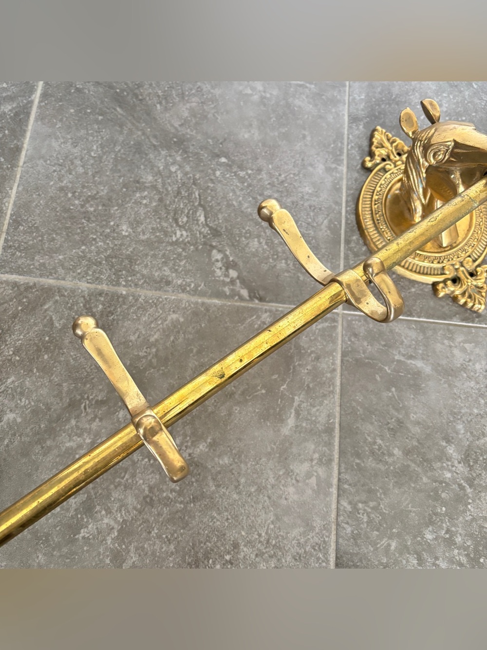 Vintage 3.5 ft Brass Horse Head Tack Rack Coat Rack, Equestrian Entryway 5 Hooks - Picture 7 of 16